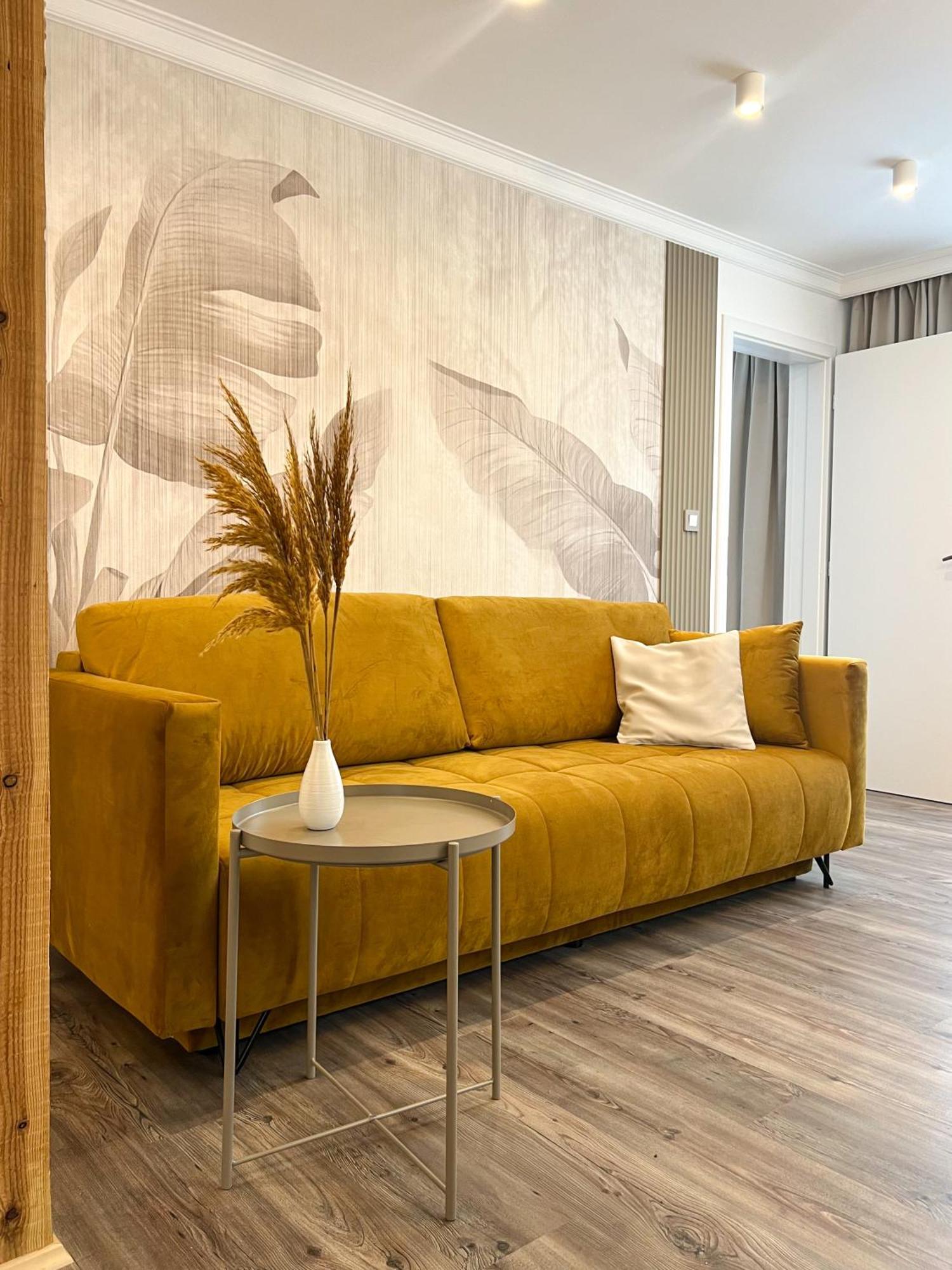 Hotel Lony Mochov Εξωτερικό φωτογραφία